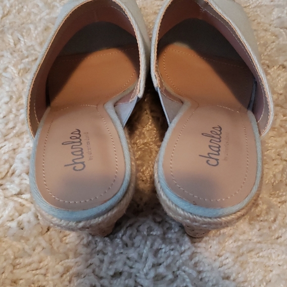 Charles David DENIM Light blue denim wedge - Picture 5 of 12